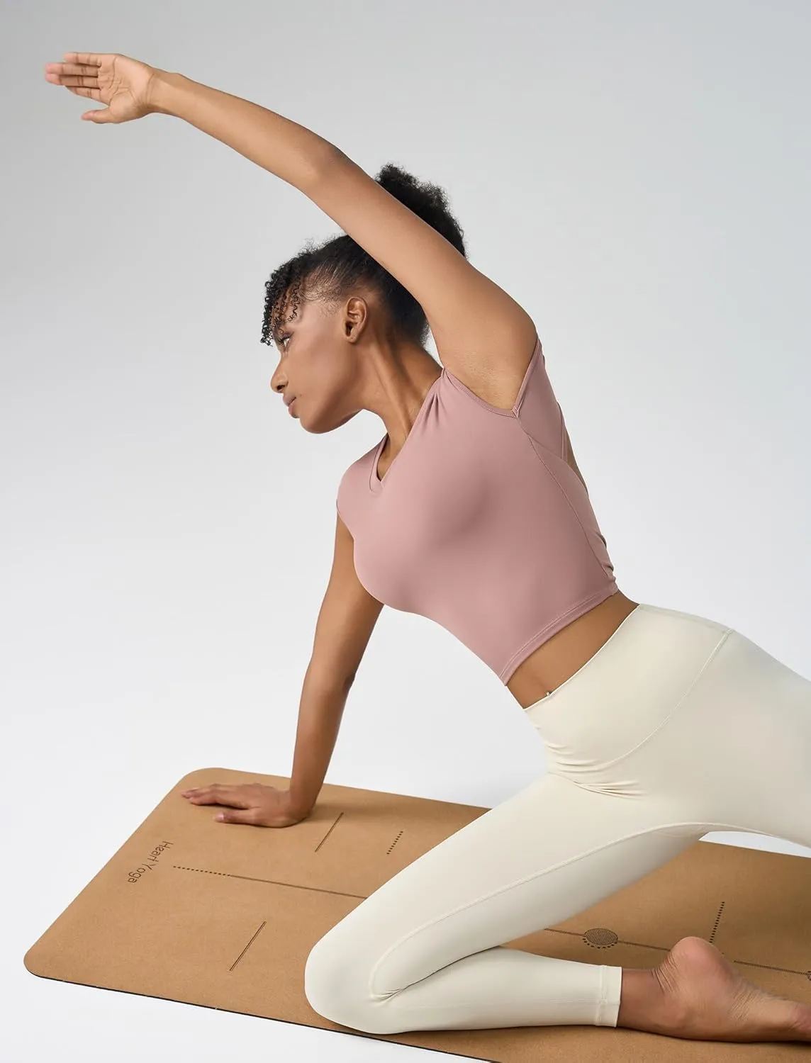 ABOCIW Workout Tops for Women Open Back Longline Sports Bras Athletic Crop Top Cap Sleeve Gym T Shirts with Built in Bra