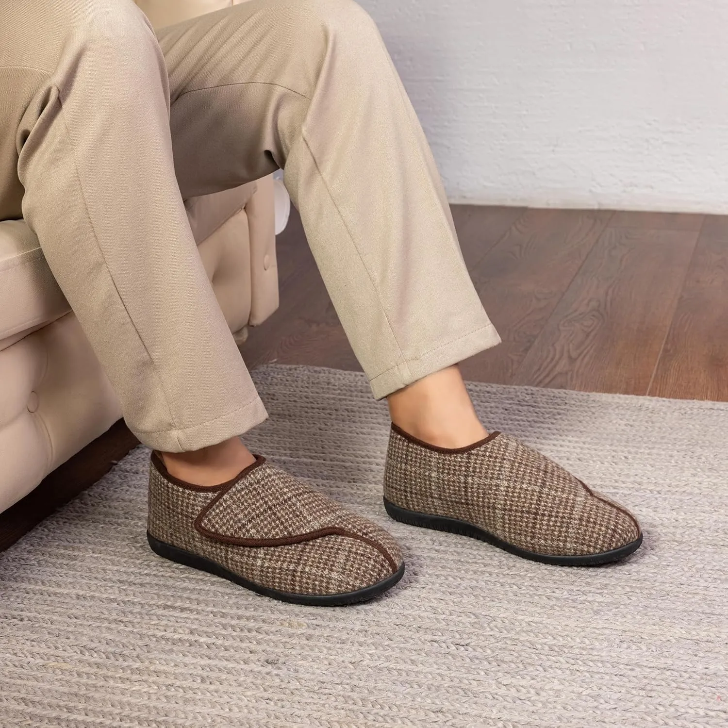 Diabetic Shoes for Men Extra Wide Width Adjustable Men's Diabetic Shoes with Plush Lining Diabetic Slippers for Men Extra Wide Width Foot Pain Relief