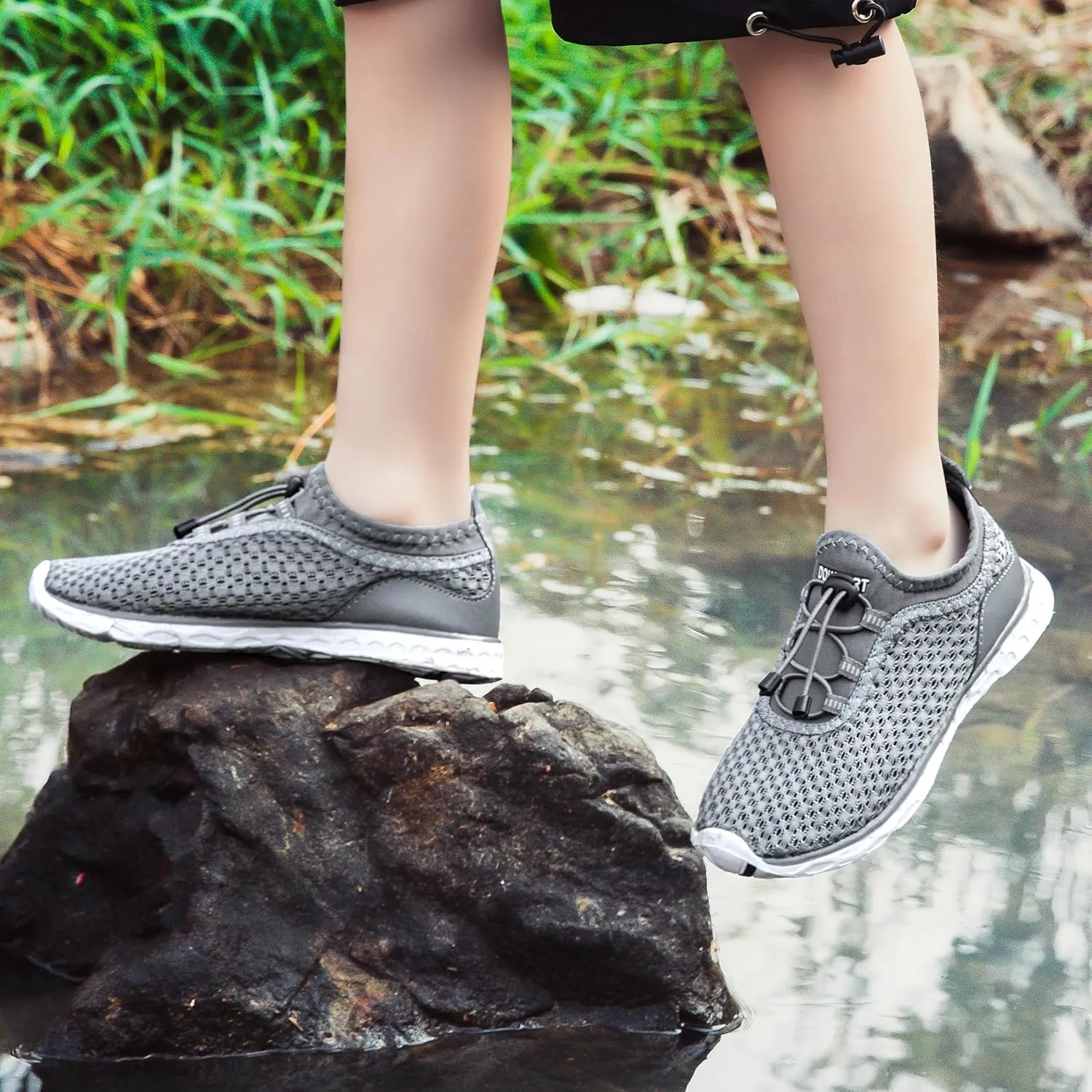 DOUSSPRT Water Shoes for Kids Boys Girls Quick Dry Beach Sports Swim Pool Aqua Shoes for Toddler/Little Kid/Big Kid