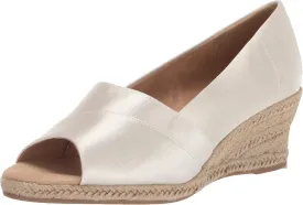 Easy Street Women's Jasper Wedge Sandal