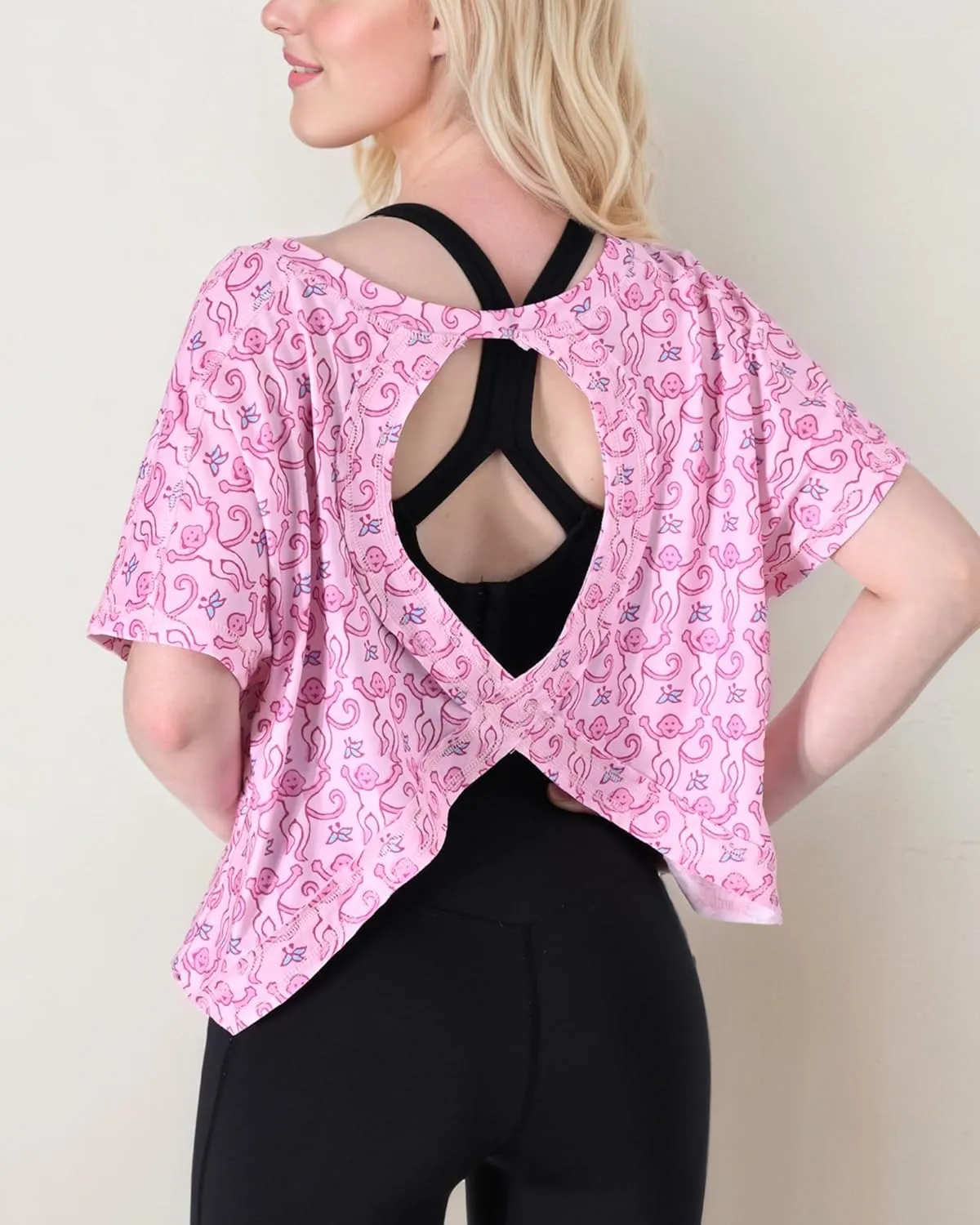 FOTN Open Back Workout Tops for Women 2025 Backless Short Sleeve Athletic Shirt Loose Fit for Running Yoga Gym Slouchy Tennis
